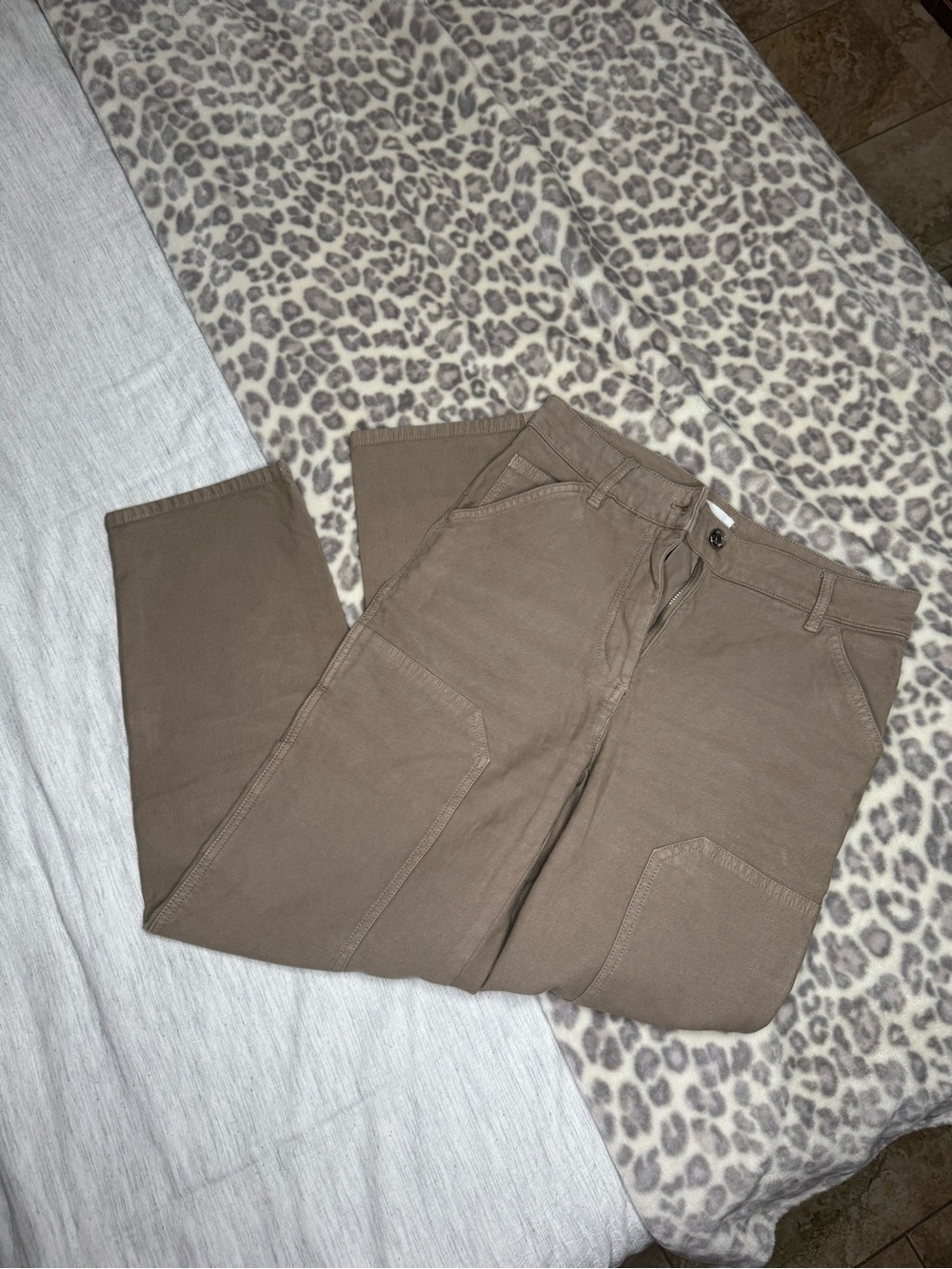 Aritzia Wilfred Brennan Pants // Size 2 // Khaki